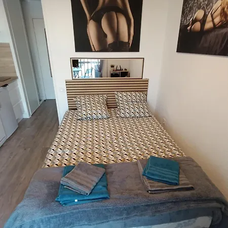 Naturiste Cap D'agde Port Venus 211 *